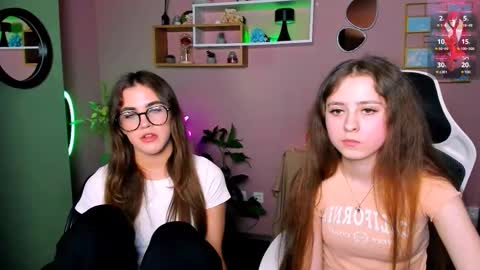 Lili online show from March 26, 4:12 pm