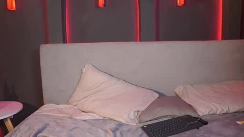 Lili  online show from April 2, 1:51 pm