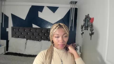 Snapshot of lili_harvey chatting on October 19, 5:17 pm Lili online show from October 19, 5:17 pm