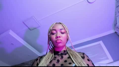 Snapshot of lili_harvey chatting on October 6, 3:46 am Lili online show from October 6, 3:46 am