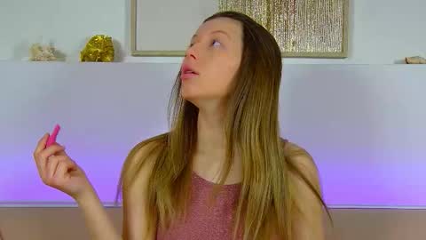 Mia online show from February 23, 6:37 am