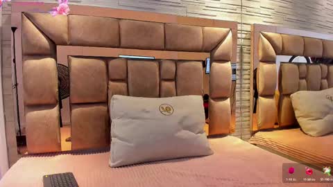 Snapshot of lilian_starfire chatting on October 8, 8:04 pm LILIAN online show from October 8, 8:04 pm