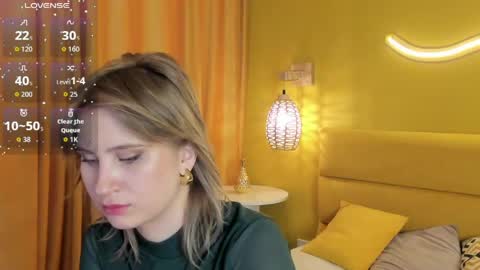 Lilian  online show from April 26, 1:58 am