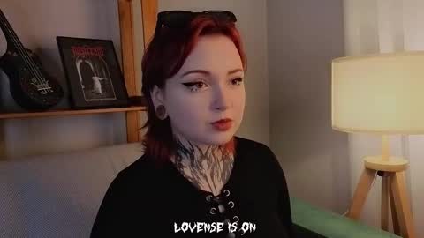 Anika online show from November 13, 3:04 pm