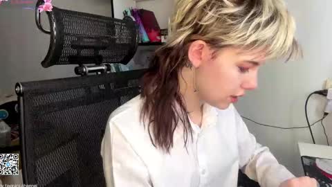 Lilian online show from February 7, 7:33 am