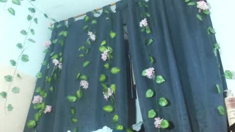 yesica online show from January 8, 10:37 pm