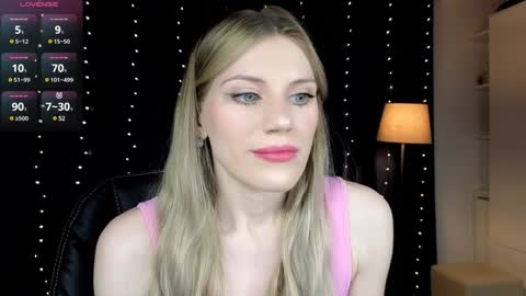 Anna online show from December 1, 5:26 pm