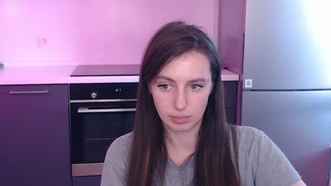 Lilu online show from June 12, 2:54 am