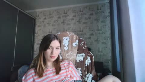 liliawoolf online show from June 19, 12:11 pm