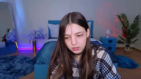 Lili Bakery online show from March 21, 8:19 am