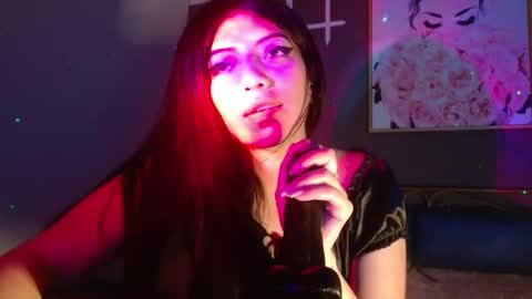 Snapshot of lilidesire chatting on October 1, 11:25 pm Simone 3 online show from October 1, 11:25 pm