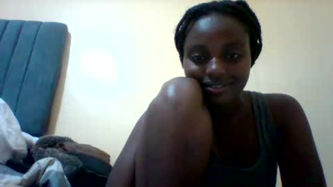 liligal online show from May 25, 7:42 pm