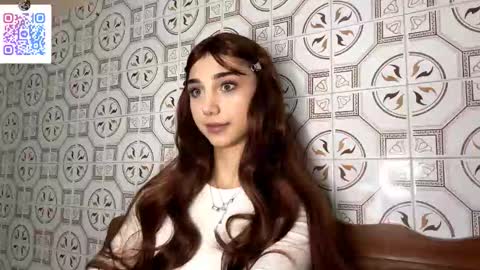 Lina online show from January 7, 10:15 pm