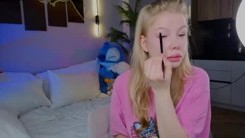 lililok101 online show from April 22, 2:52 am