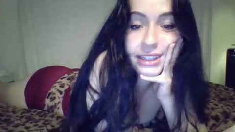 lililuvsy0u online show from May 27, 3:47 am