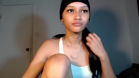 Chloe online show from February 2, 12:34 pm