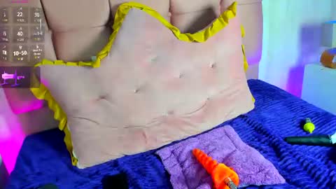 Lilith  online show from June 12, 4:33 am