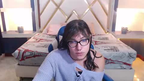 lilith  online show from July 28, 12:23 pm