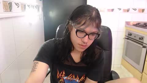 lilith  online show from April 28, 1:15 pm