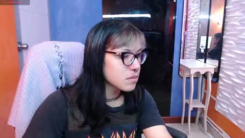 lilith  online show from June 1, 12:39 pm