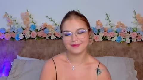 Lilith Bonheur online show from March 22, 2:04 am