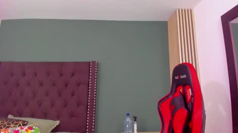 lilith_daviss online show from March 4, 12:24 pm