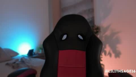 lilith_sage_ online show from October 13, 11:45 am