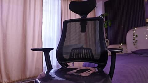 Lilith online show from May 29, 3:10 pm