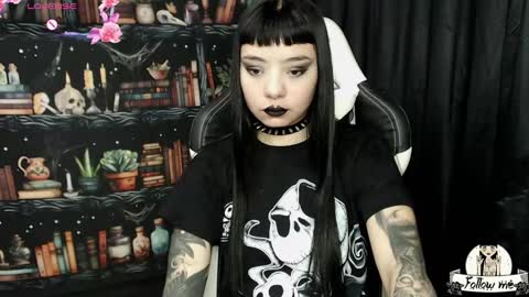   online show from December 12, 2:15 am