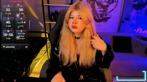 Snapshot of lilithnelson chatting on October 4, 11:35 pm LilithNelson online show from October 4, 11:35 pm