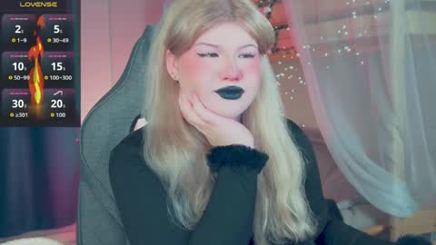 LilithNelson online show from April 14, 2:48 am