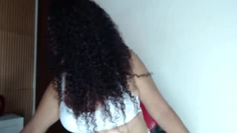 lilithphillis1 online show from May 14, 5:44 pm
