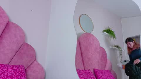 Lilith  online show from December 18, 11:38 am