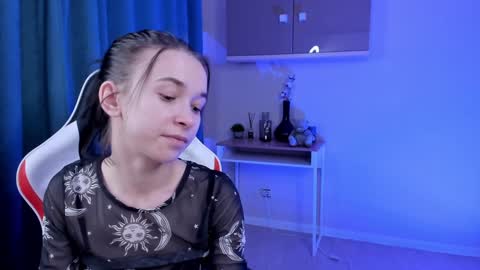 Snapshot of lilithstrangfor chatting on December 7, 4:15 am lilithstrangfor online show from December 7, 4:15 am