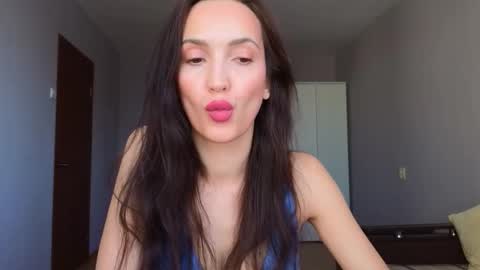 Lillian online show from February 11, 8:40 am