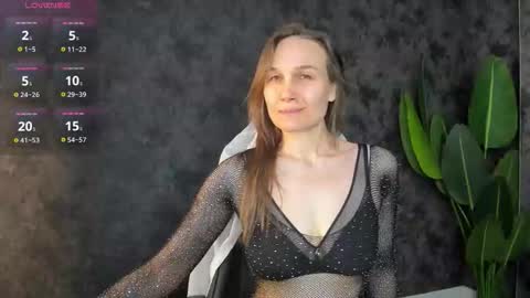 lillian_white1 online show from March 23, 1:10 am