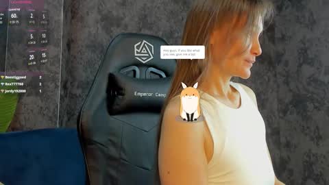lillian_white1 online show from October 7, 12:50 am