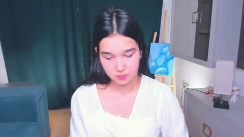 Celina Lillie online show from March 30, 12:05 pm