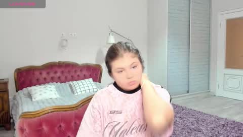 Lilly online show from November 29, 12:51 am