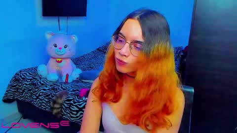 Lilly3 online show from April 4, 3:24 am