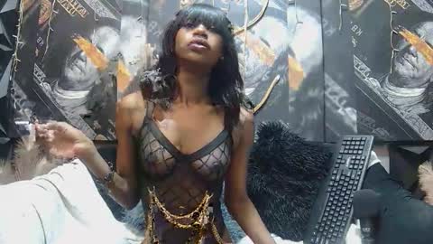 lilmissbaddiexxx online show from June 5, 9:53 pm