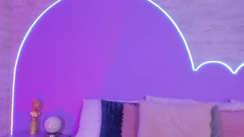 Lilou online show from October 15, 12:28 pm