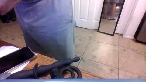 lilpackage69 online show from May 24, 2:30 am