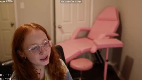 lil or red online show from January 31, 4:14 am