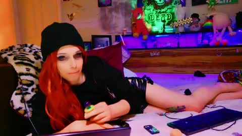 jasmine spunn online show from December 29, 10:47 pm