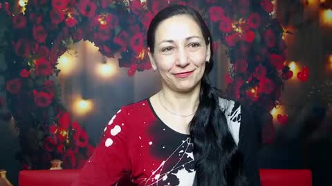 lilugrants online show from February 21, 7:21 pm