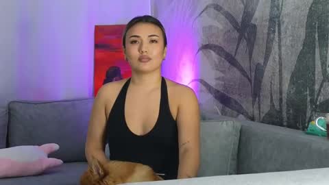 Lily online show from March 4, 1:49 pm