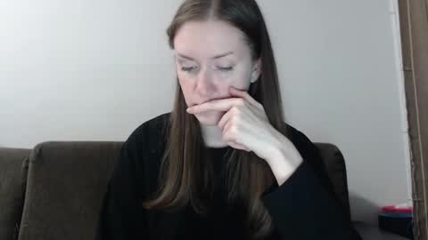 lily_love_x online show from June 3, 1:08 am