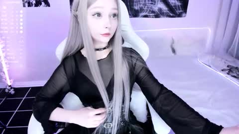 Lily online show from September 13, 2:47 am