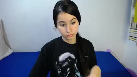 Lily Dumn online show from December 13, 11:11 pm